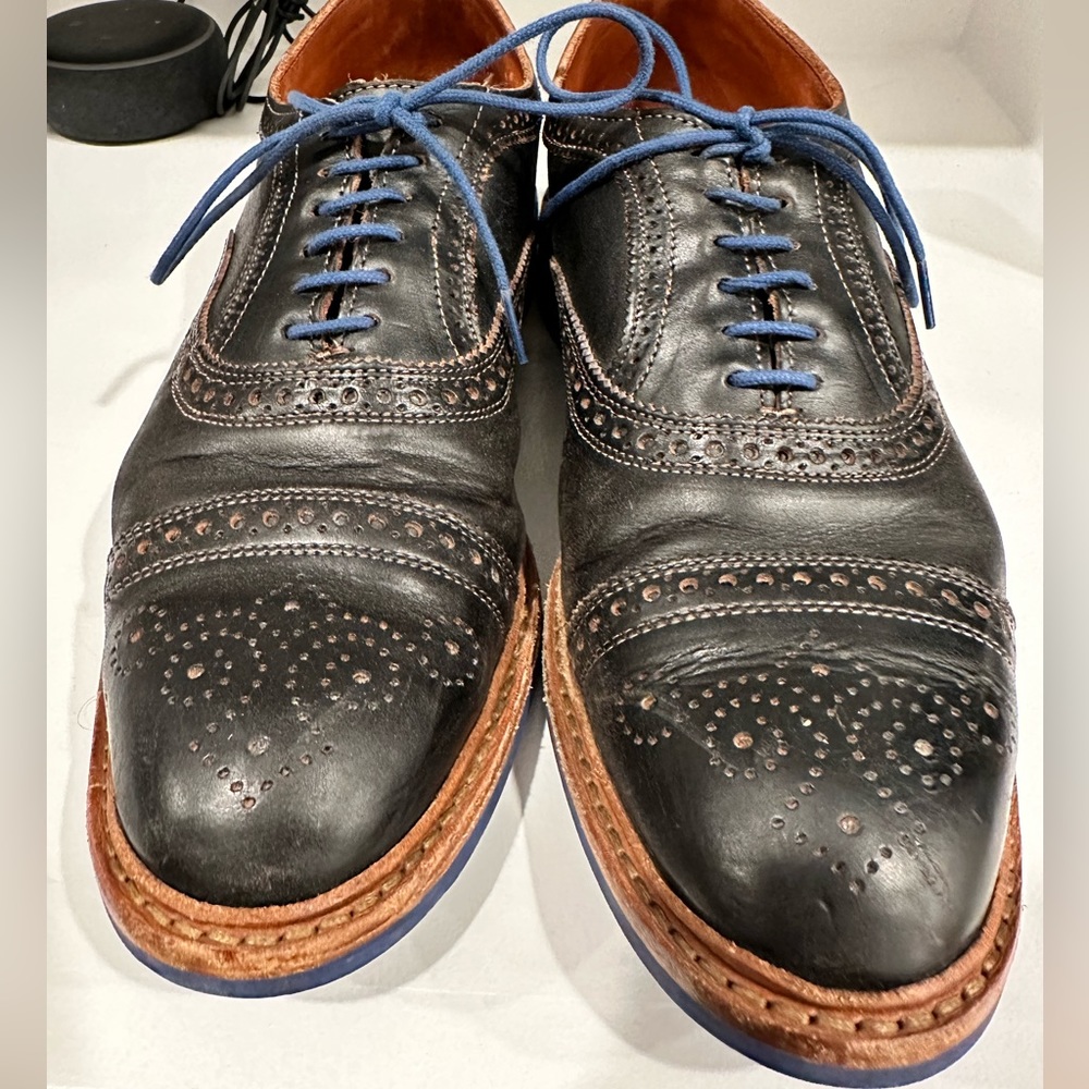 Allen Edmonds "Strandmok" Men's Cap-Toe Oxfords, Black